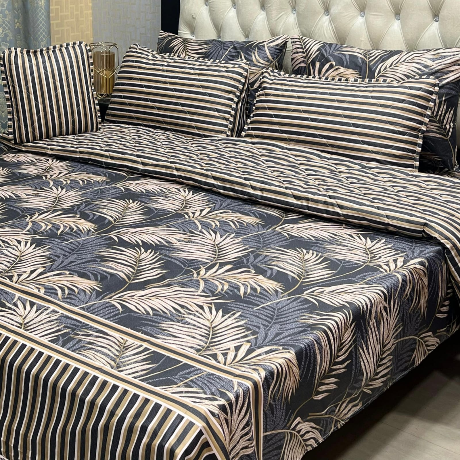 Grey Geometric Bedsheet
