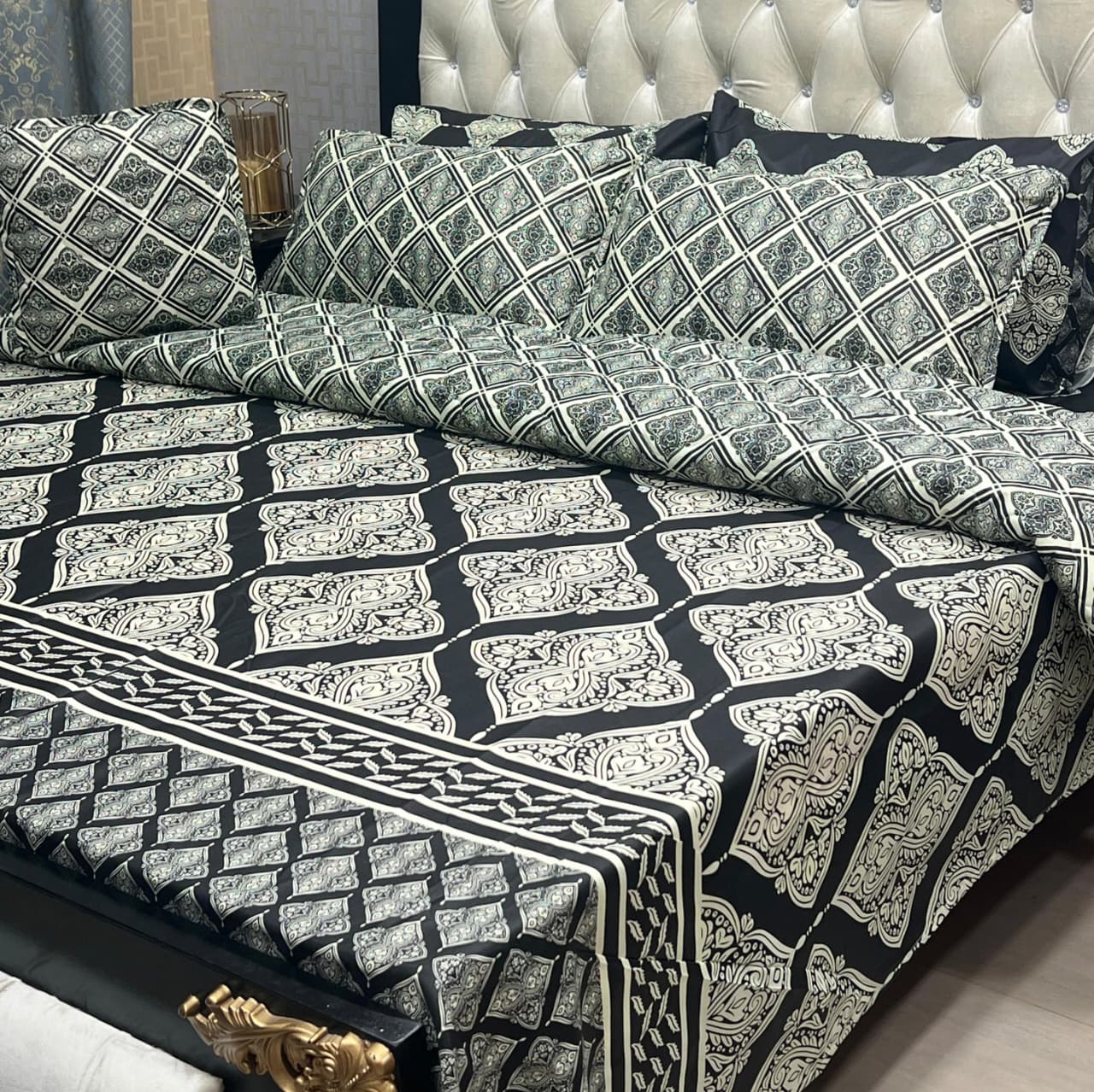 Grey Geometric Print Bedsheet