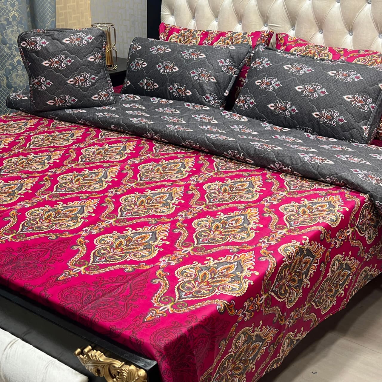 Pink Geometric Bedsheet