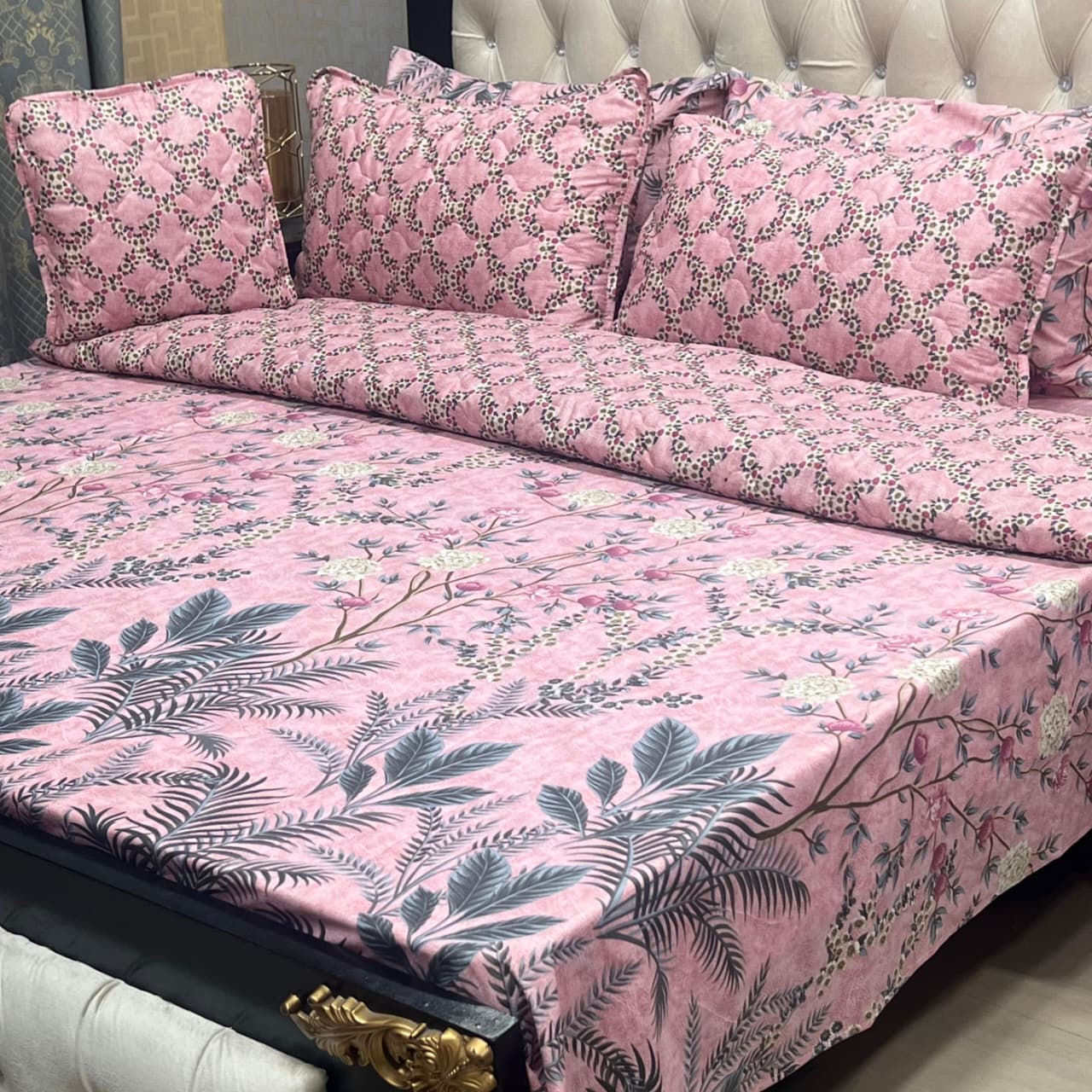 Light Pink Floral Bedsheet